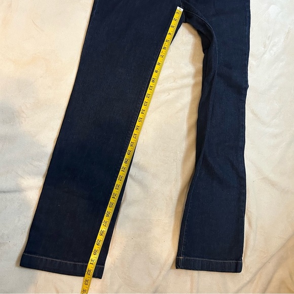 LRL Ralph Lauren | Straight Leg Mid Rise Dark Jean | Side Seam Pockets | Size 6 - Picture 5 of 9